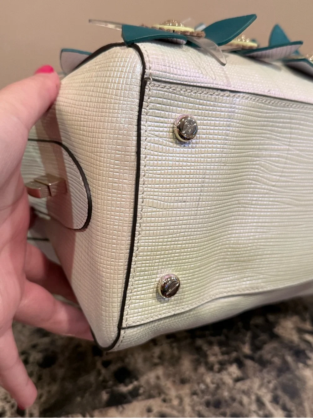 henri bendel •euc extremely